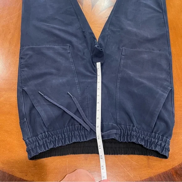 Lululemon Athletica Men’s Bowline Pant *Utilitech 30 Navy Blue Medium Tapered